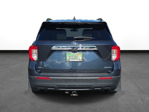 Used 2022 Ford Explorer XLT AWD/4WD image 6