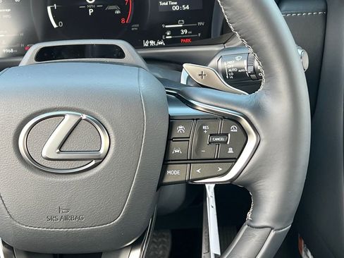 New 2026 Lexus LX 700h Luxury image 18