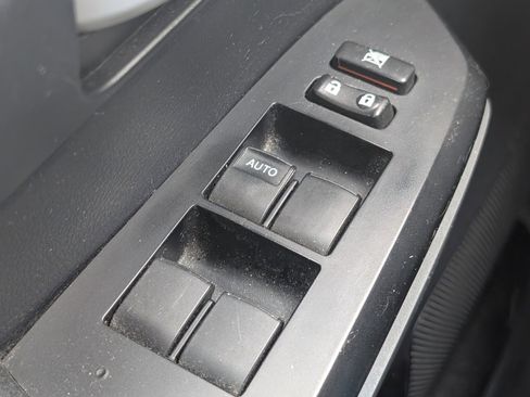 Used 2014 Toyota Tundra SR5 image 6