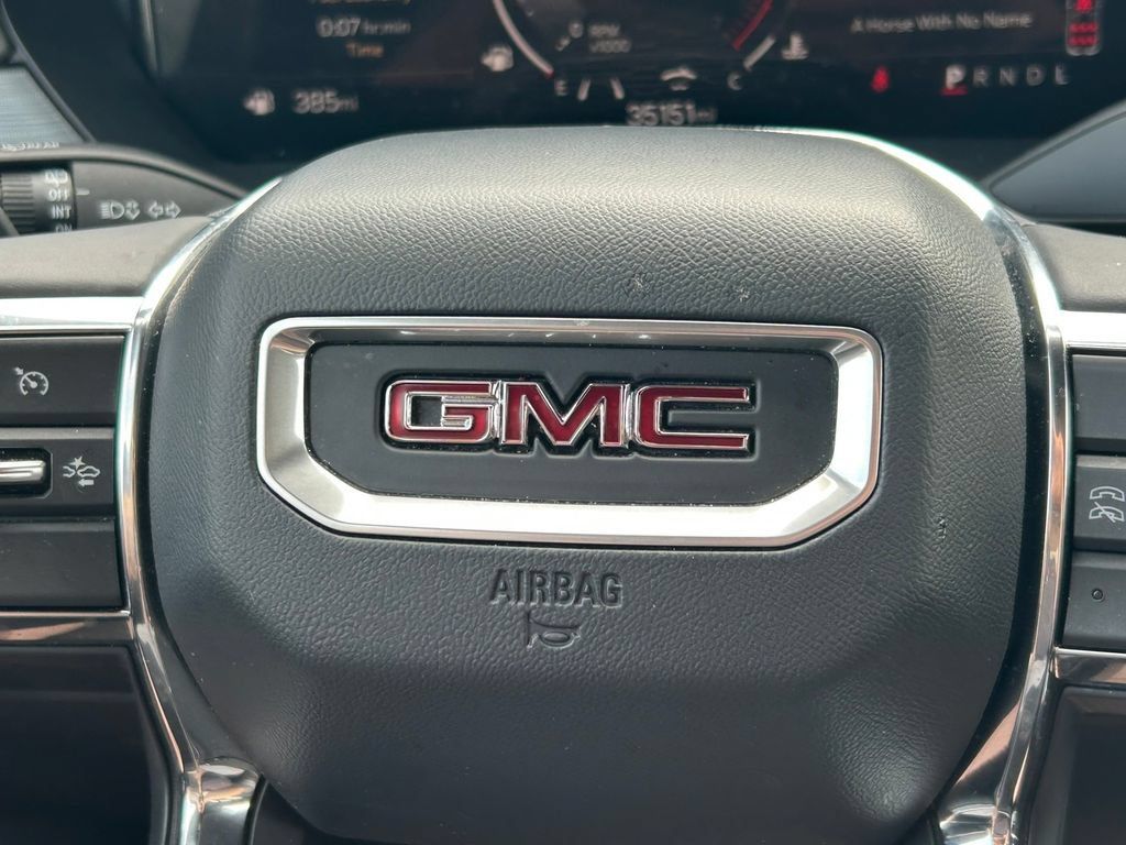 Used 2025 GMC Acadia Elevation FWD image 38