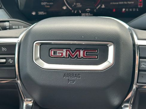 Used 2025 GMC Acadia Elevation FWD image 38