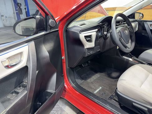 Used 2015 Toyota Corolla LE image 15