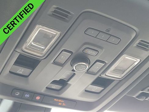 Certified 2021 Chevrolet Tahoe High Country AWD/4WD image 24