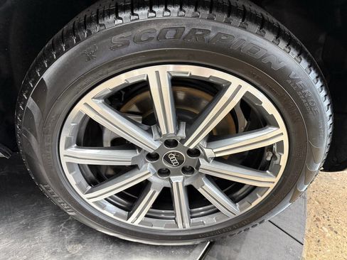 Used 2023 Audi Q7 2.0T Premium Plus w/ Premium Plus Package image 29