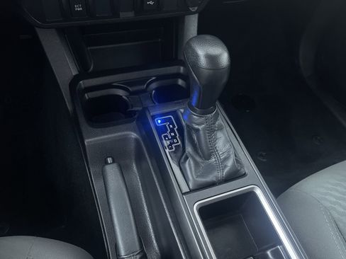 Used 2022 Toyota Tacoma SR image 21