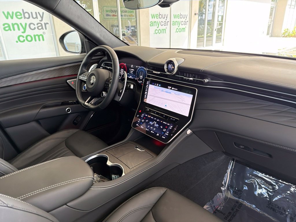 Used 2025 Maserati Grecale GT AWD/4WD image 26