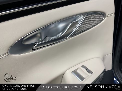 Used 2025 Genesis GV70 3.5T Sport w/ Sport Advanced Package image 35