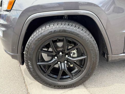 Used 2020 Jeep Grand Cherokee Overland w/ Trailer Tow Group IV RWD image 34