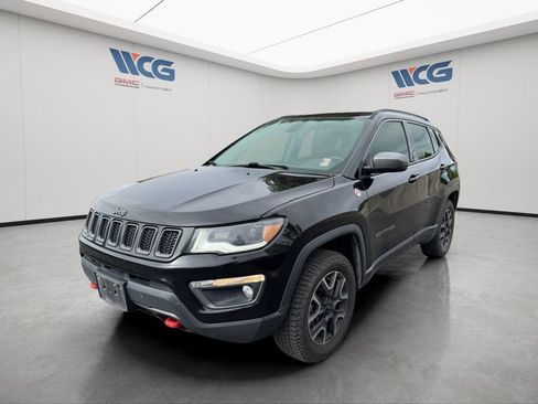 Used 2019 Jeep Compass Trailhawk w/ Leather Interior Group AWD/4WD image 8