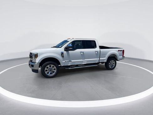 Certified 2018 Ford F250 Lariat w/ Lariat Ultimate Package AWD/4WD image 3