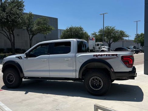 Used 2025 Ford F150 Raptor AWD/4WD image 4