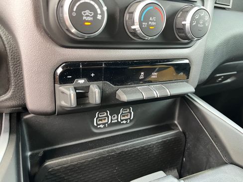 Used 2023 RAM 1500 Big Horn AWD/4WD image 24