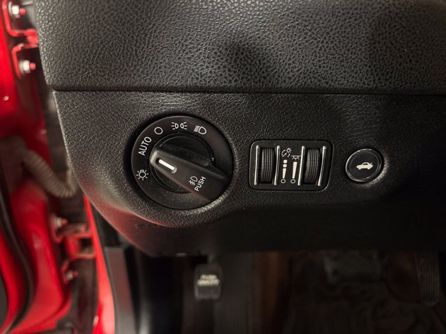 Used 2018 Dodge Charger R/T RWD image 17
