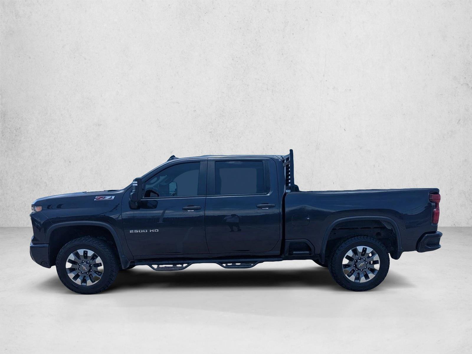 Used 2024 Chevrolet Silverado 2500 Custom w/ Custom Value Package AWD/4WD image 8