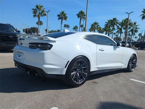 Used 2023 Chevrolet Camaro ZL1 image 4