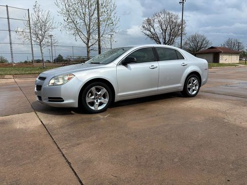Used 2009 Chevrolet Malibu LS image 27