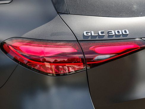 New 2026 Mercedes-Benz GLC 300 4MATIC image 8