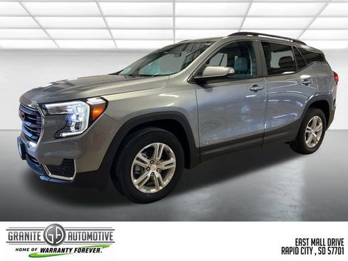 Used 2023 GMC Terrain SLE w/ Driver Convenience Package AWD/4WD image 1