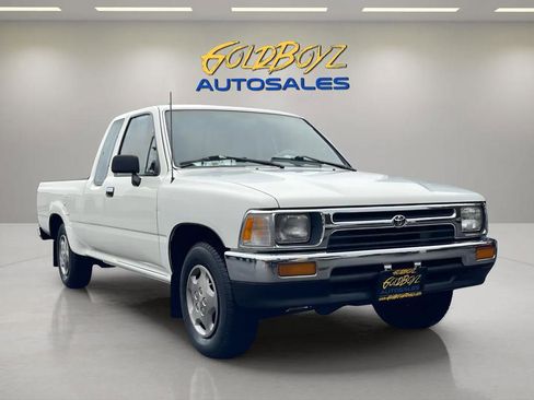 Used 1994 Toyota Pickup DX image 22
