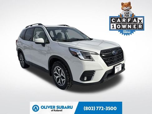 Used 2024 Subaru Forester Premium image 1