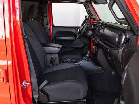 Used 2022 Jeep Wrangler Unlimited Sport image 18