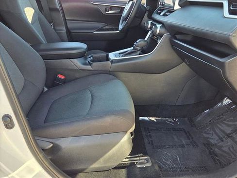 Used 2024 Toyota RAV4 XLE image 20