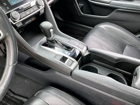 Used 2016 Honda Civic Touring image 17