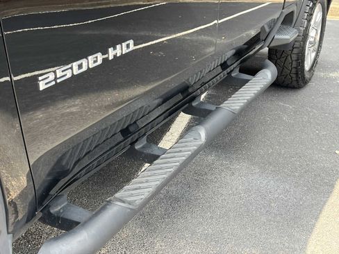 Used 2022 Chevrolet Silverado 2500 LTZ w/ LTZ Plus Package image 37