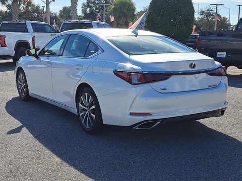 Used 2020 Lexus ES 350 w/ Premium Package image 4