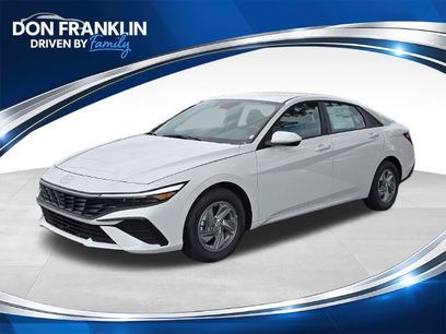 New 2026 Hyundai Elantra SE