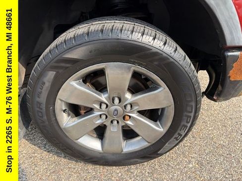 Used 2014 Ford F150 FX4 w/ Equipment Group 402A Luxury AWD/4WD image 8