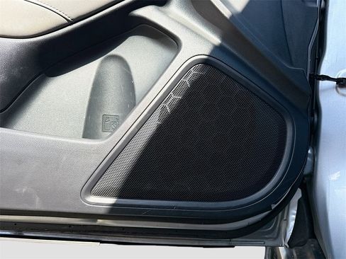 Used 2024 Subaru Outback Premium image 19