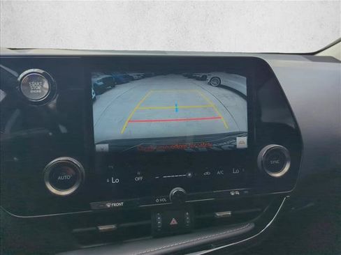Used 2023 Lexus NX 250 FWD w/ Towing Package (2000 Lbs) image 12