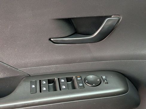 Used 2024 Hyundai Kona SEL AWD/4WD image 11
