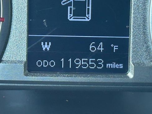 Used 2019 Toyota 4Runner SR5 image 40