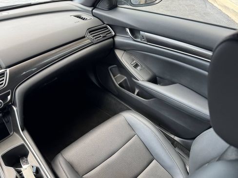 Used 2021 Honda Accord Sport image 16