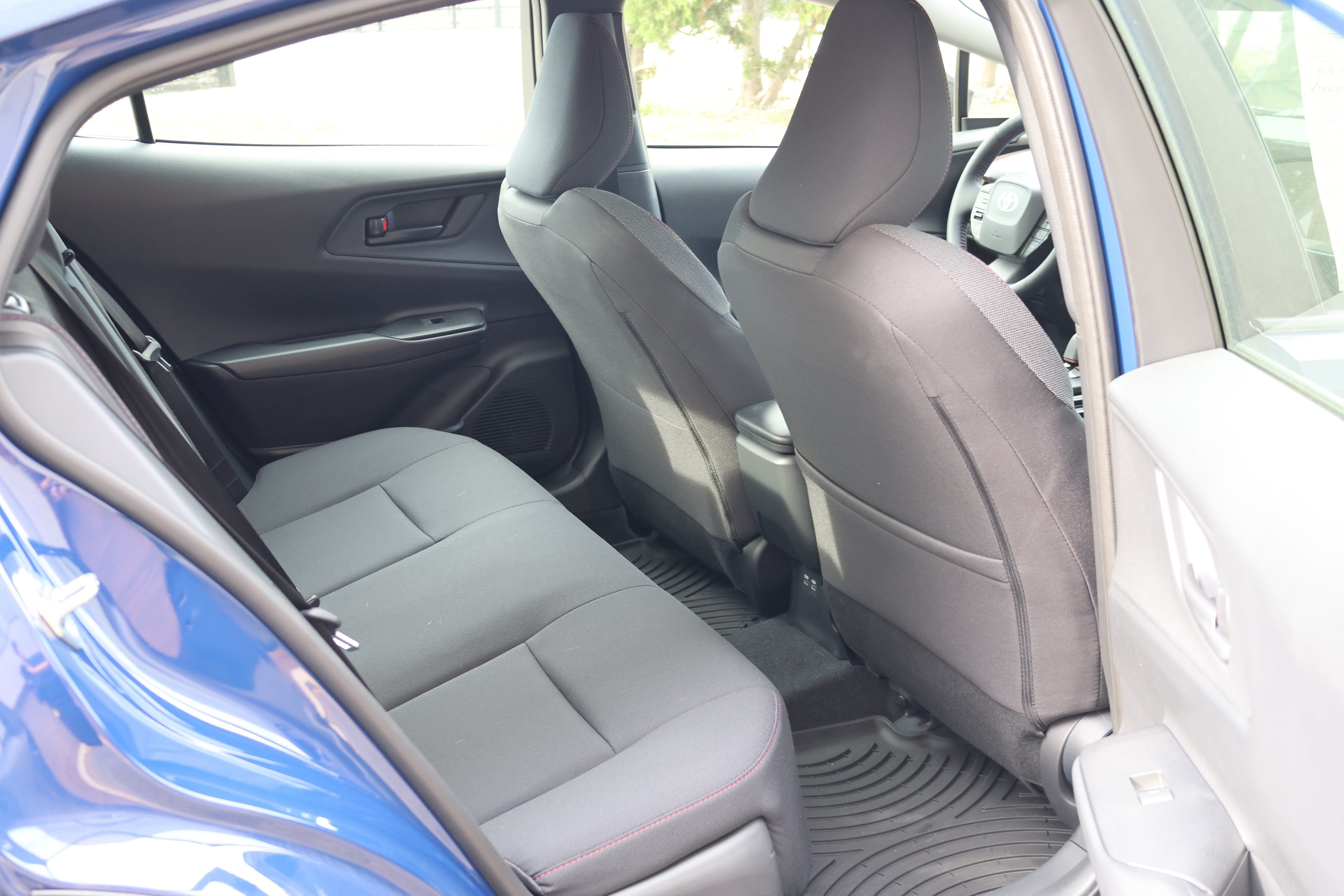 Certified 2026 Toyota Prius Plug-In Hybrid FWD image 18