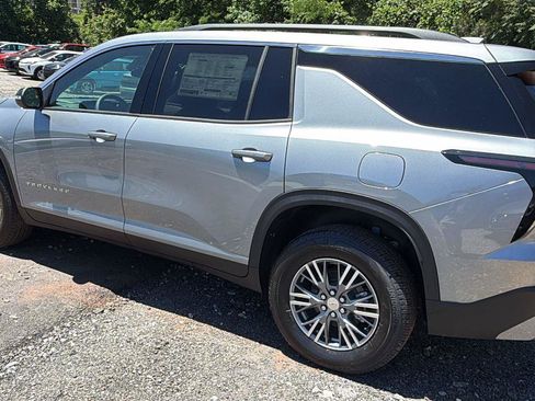 New 2026 Chevrolet Traverse LT FWD image 7