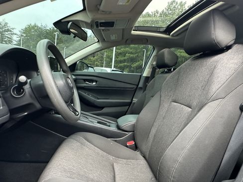 Used 2025 Honda Accord SE image 7