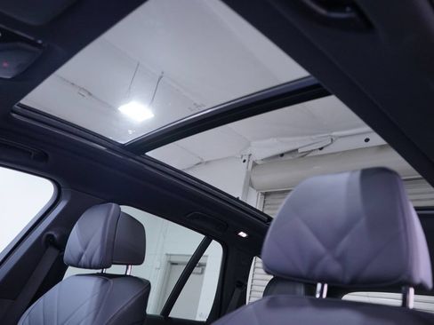 Used 2026 BMW X5 xDrive50e w/ M Sport Package AWD/4WD image 19