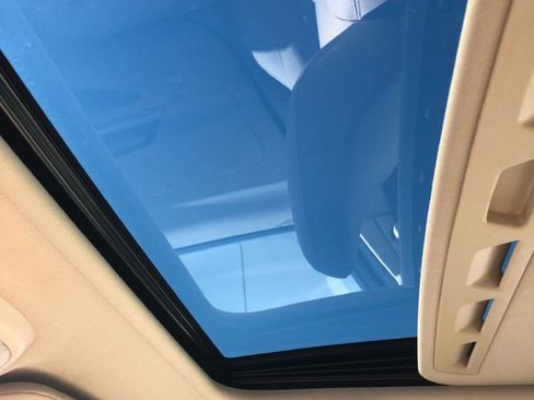 Used 2015 Volvo V60 T5 Premier image 11