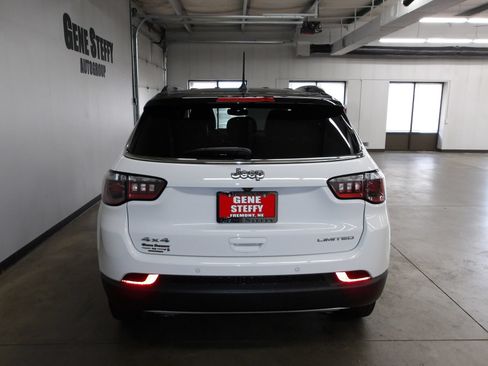Used 2023 Jeep Compass Limited AWD/4WD image 7