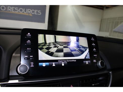 Used 2020 Honda Accord EX image 34