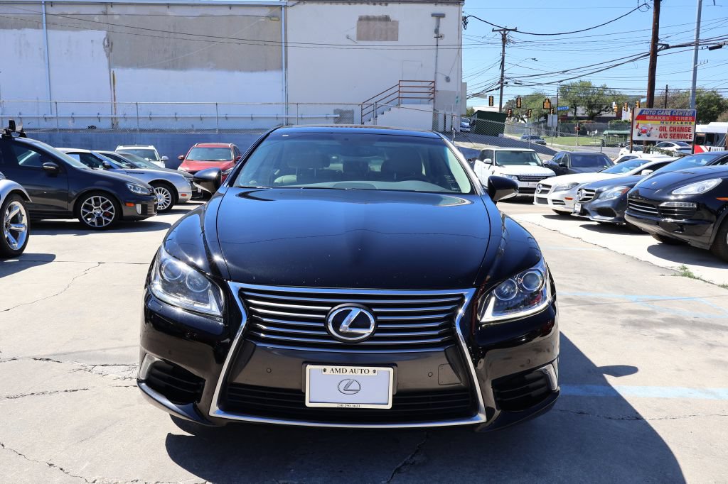 Used 2014 Lexus LS 460 w/ Comfort Package RWD image 2