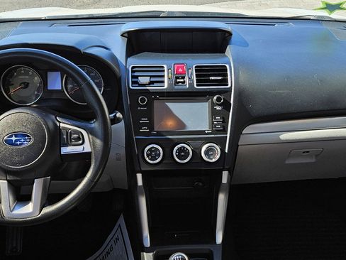 Used 2018 Subaru Forester 2.5i AWD/4WD image 8