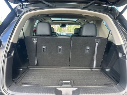 Used 2023 Honda Pilot Touring image 8