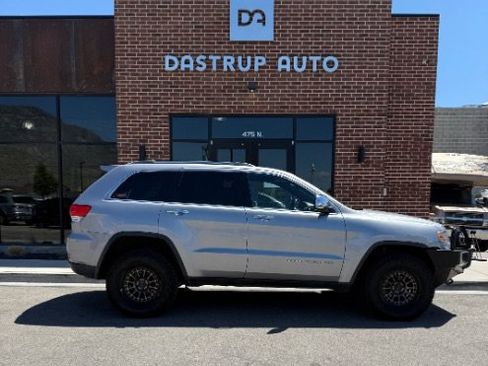 Used 2015 Jeep Grand Cherokee Limited AWD/4WD image 8