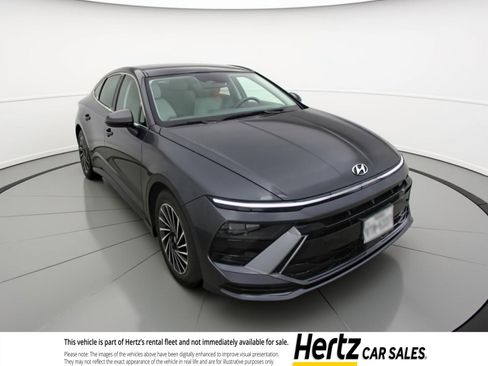 Used 2025 Hyundai Sonata SEL FWD image 1