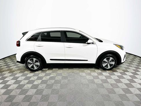 Used 2022 Kia Niro LX FWD image 8
