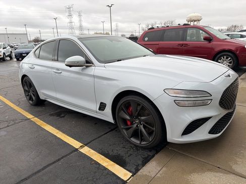 Used 2023 Genesis G70 3.3T w/ Sport Prestige Package image 7